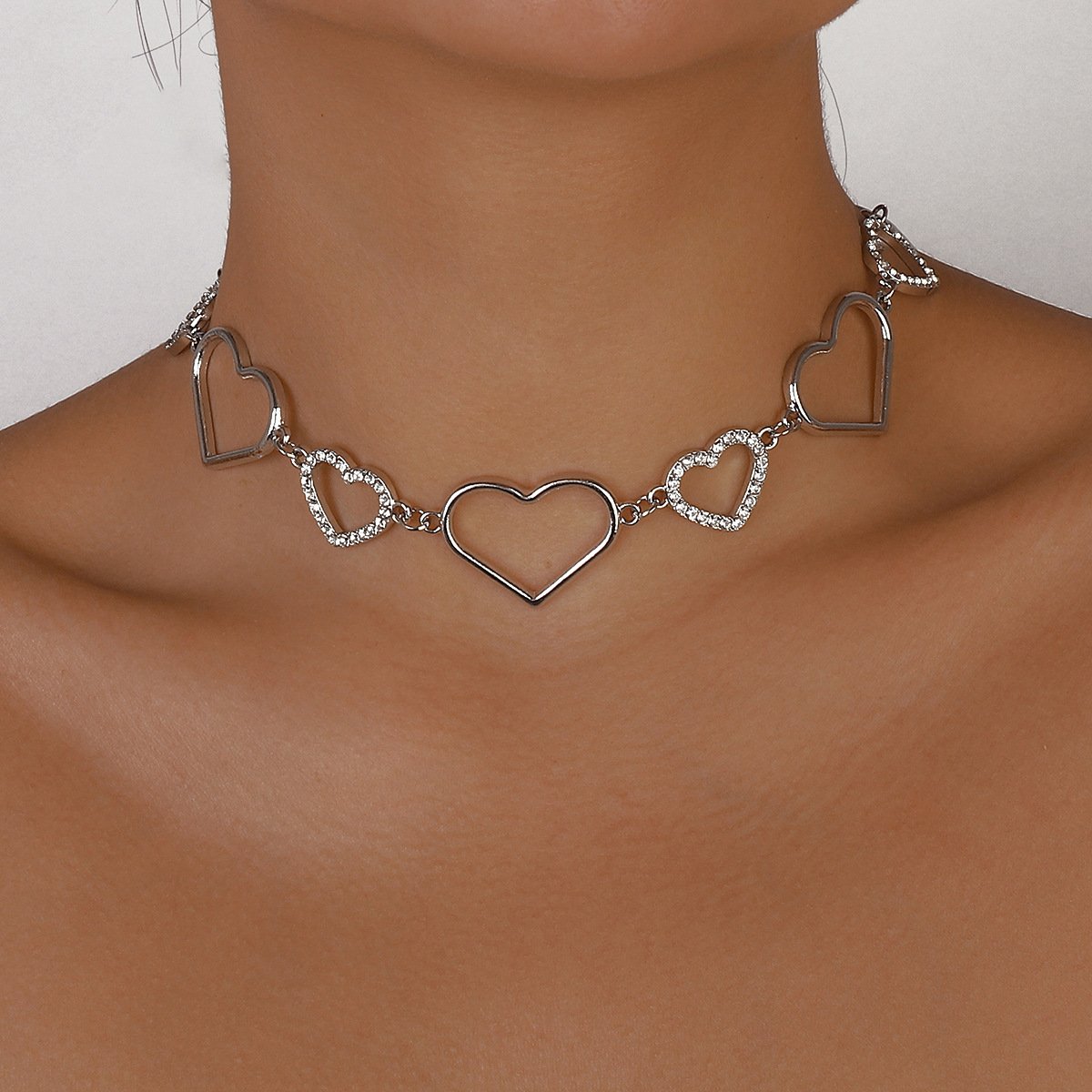 N1158 Net Red Simple Clavicle Necklace Hollow Love Rhinestone Atmospheric Necklace Stitching Creative Necklace