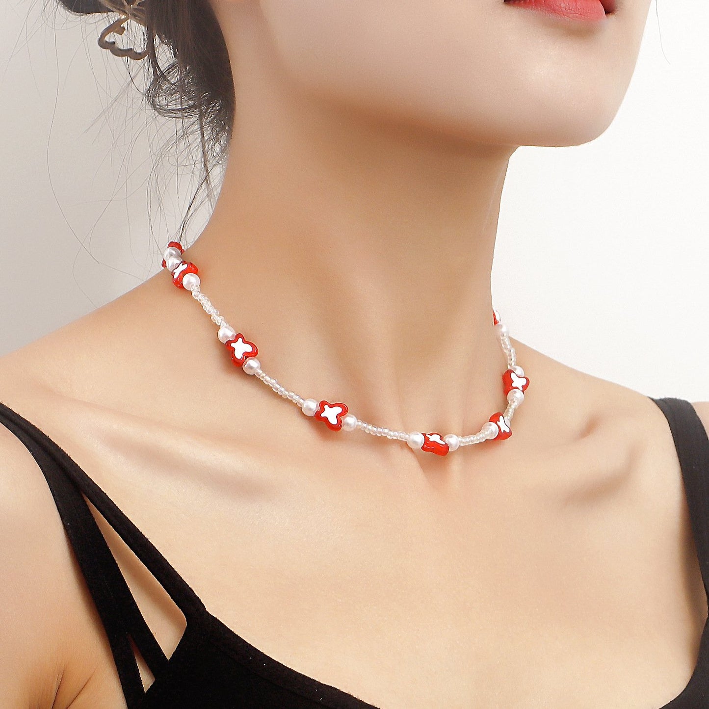Jewelry Mini Color Butterfly Transparent White Rice Bead Necklace Female Y2K Small Fresh Imitation Pearl Necklace