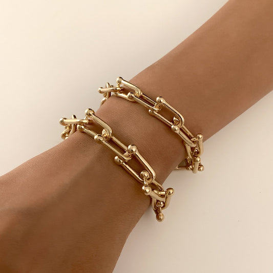 Hip-hop Retro Metal U-shaped Buckle Chain Bracelet Female Fashion Street Shot Geometric Hand Decoration Set