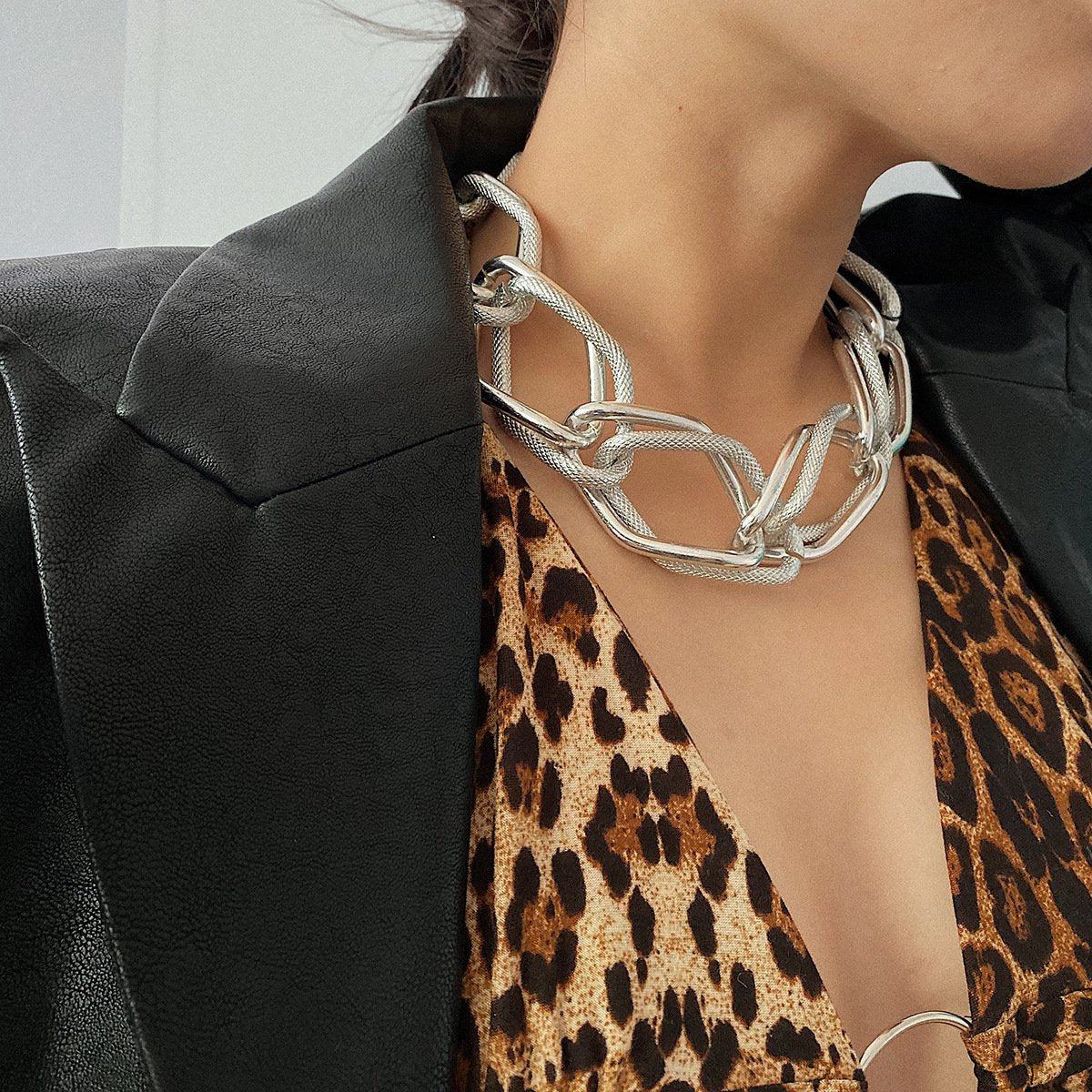 Jewelry personality exaggerated hip-hop glossy frosted necklace female punk alloy thick chain necklace