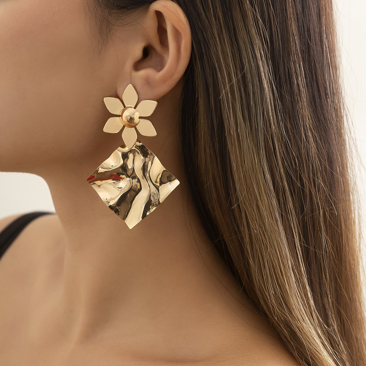 Jewelry cold folds irregular square exaggerated earrings niche geometric personality flower earrings