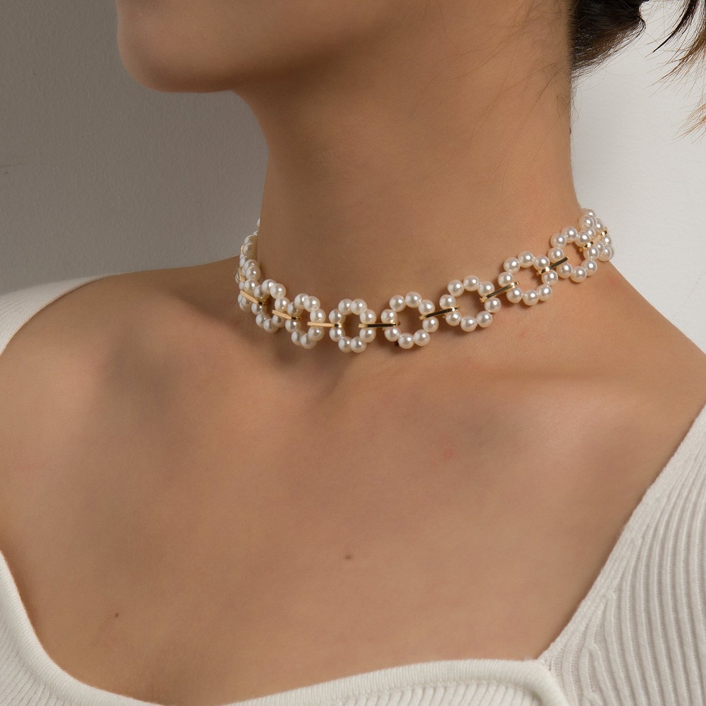 Jewelry Fashion Personality Pearl Short Clavicle Chain Trend Design Love Ring Flower Necklace