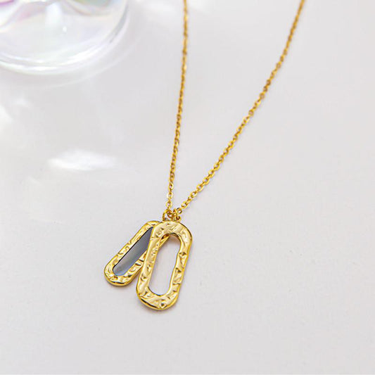 Titanium steel interlocking necklace women's light luxury niche collarbone chain for girlfriend's birthday gift