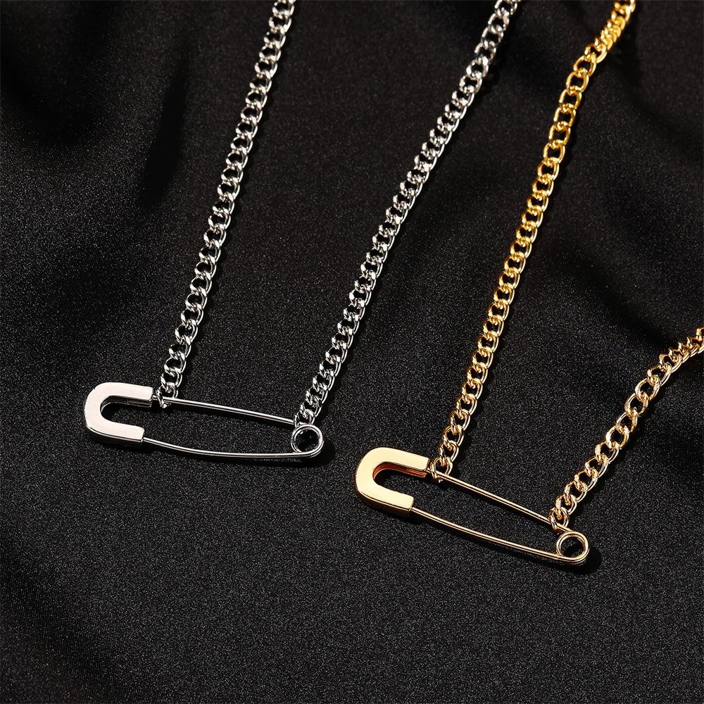 Creative pin necklace niche design simple paperclip clavicle chain cold personality pendant couple accessories