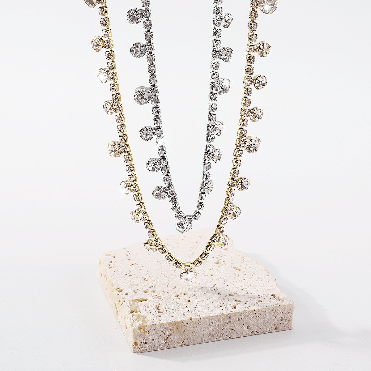 N1354 modern fashion necklace female rhinestone claw chain niche necklace light luxury short choker necklace