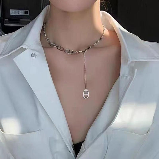 Hip-hop double D titanium steel letter tassel necklace trendy street ins cold pig nose clavicle chain does not fade