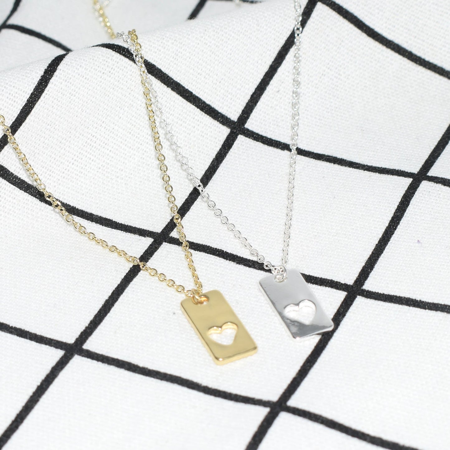 Jewelry Hollow Heart Shaped Geometric Cuboid Necklace Female Pendant Necklace Clavicle Chain
