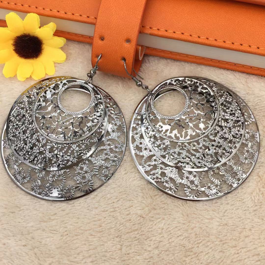 Palace hollow multi-level round wreath earrings Indian ladies earrings