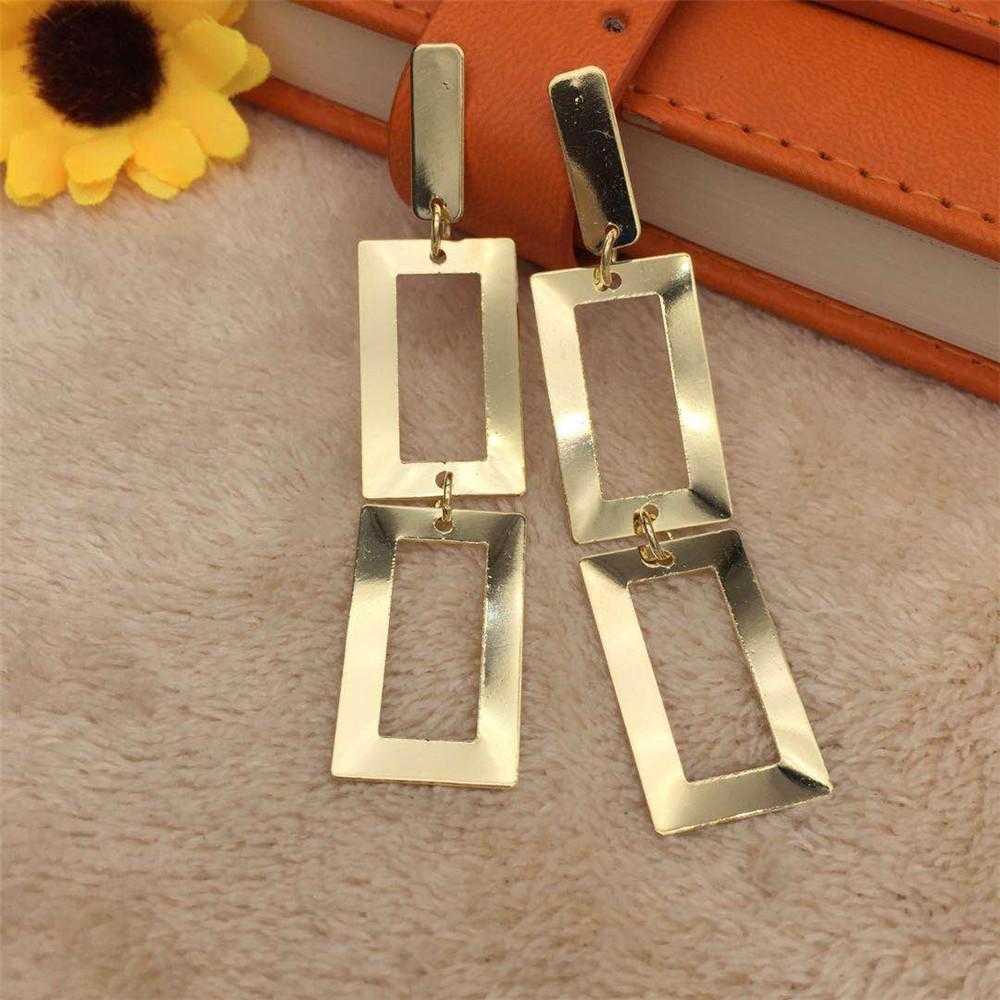 Simple fashion mouth-shaped metal sequin earrings ladies earrings girl heart night Christmas gift earrings hair