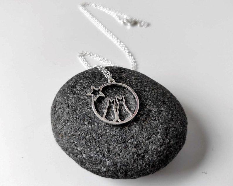 19 Years Hollow Cat Necklace Couple Star Cat Watching Meteor Shower Pendant Sweet and Cute Girls Jewelry