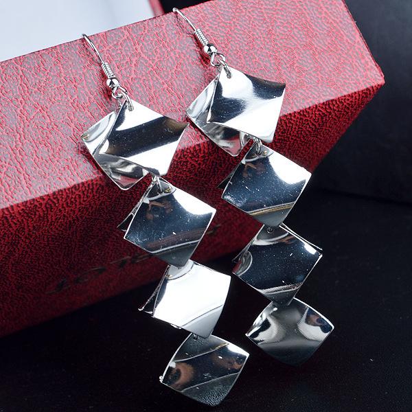 Long Rhombus Metal Sequin Earrings Fashion Shiny Disc Earrings