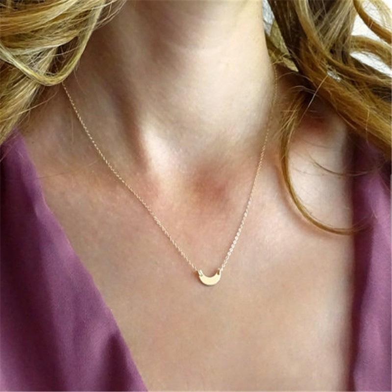 Accessories Explosive Simple Moon Crescent Pendant Necklace Jewelry Necklace Women