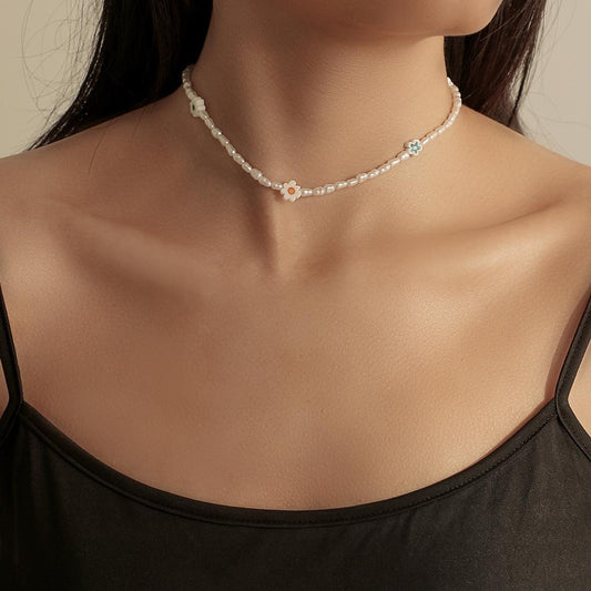 Fashion Personality Creative Handmade Baroque Small Flower Short Clavicle Chain Simple Pearl Necklace For Women