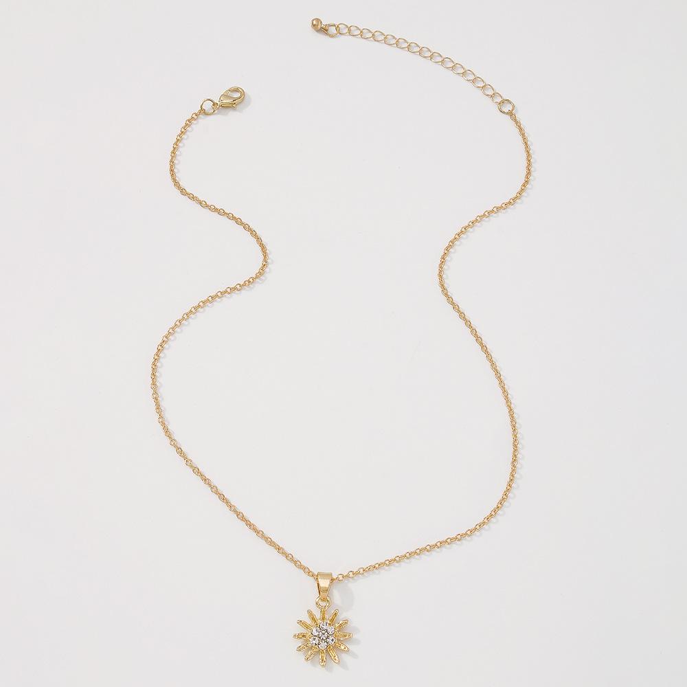 N9125 Sun Moon Pendant Necklace Niche Ladies Fashion Necklace Hong Kong Light Luxury Simple Clavicle Chain