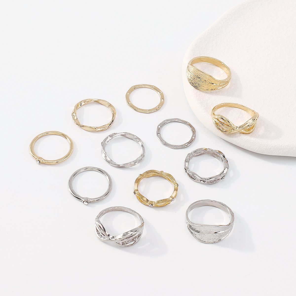 R78 Personality Cold Leaf Ring Set 8-character Plain Circle Personality Small People Design Sense Ring Female