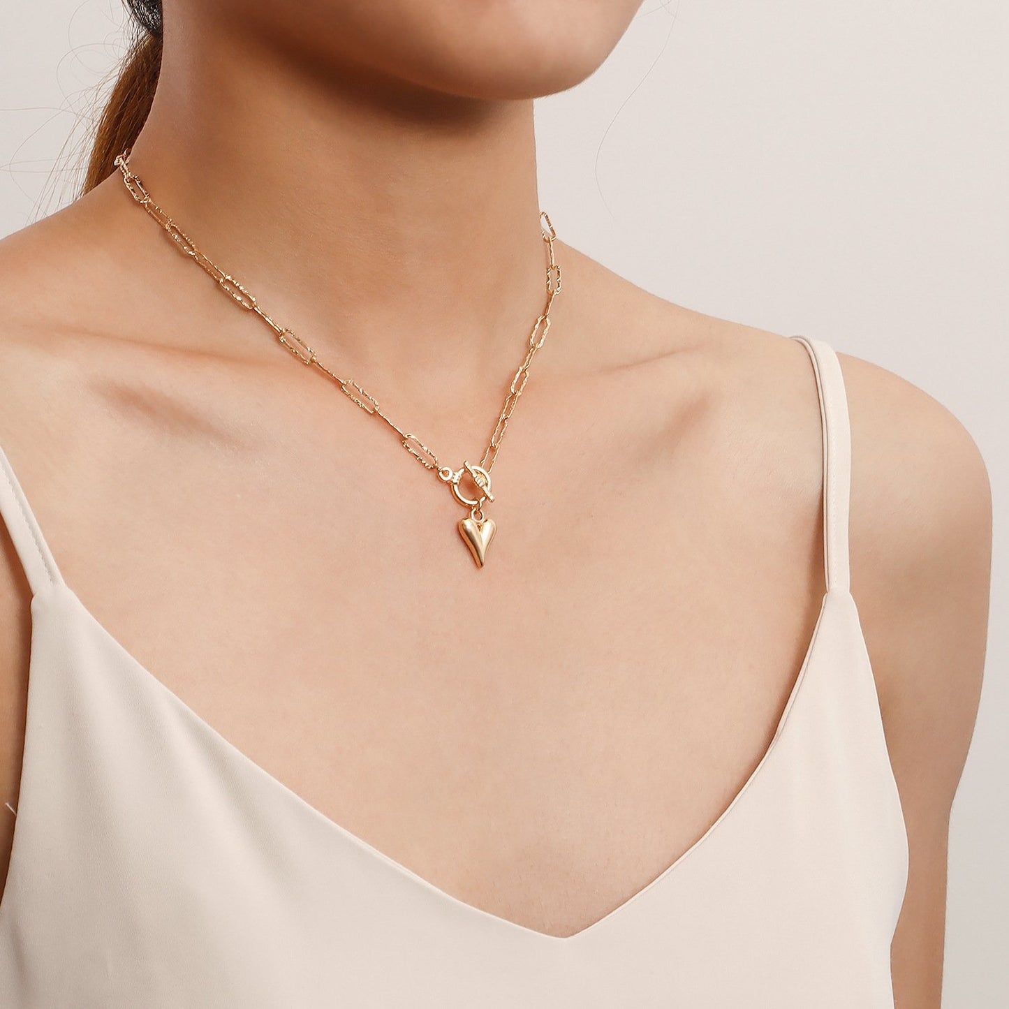 Jewelry simple single-layer back-shaped chain love pendant necklace female all-match necklace female niche design
