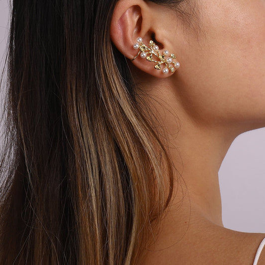 E1418 Internet celebrity simple pearl earrings retro fashion metal ear clip sweet personality earrings