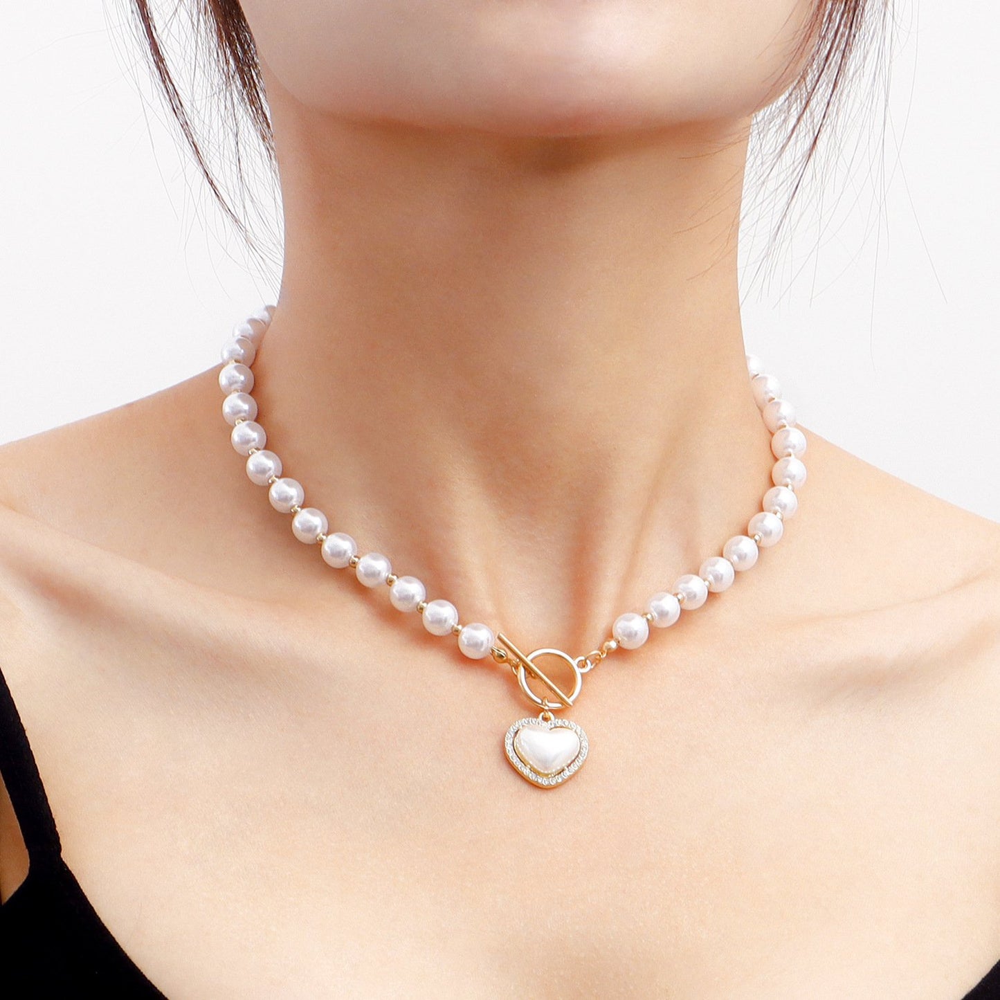 Jewelry Acrylic Pearl Beaded Necklace Love Pendant Necklace Women's Versatile Choker