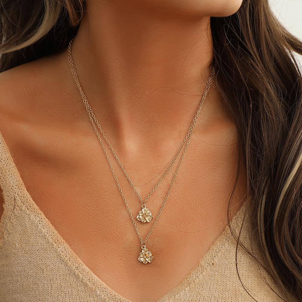 Retro Simple Fashion Camellia Pendant Necklace Double Stacked Cross Chain Ladies Jewelry