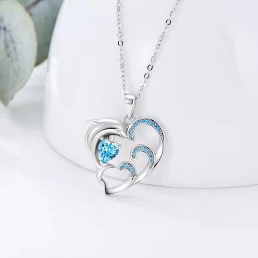 Fashion Ladies Heart Shaped Dolphin Diamond Necklace Cute Peach Heart Clavicle Chain Necklace Jewelry