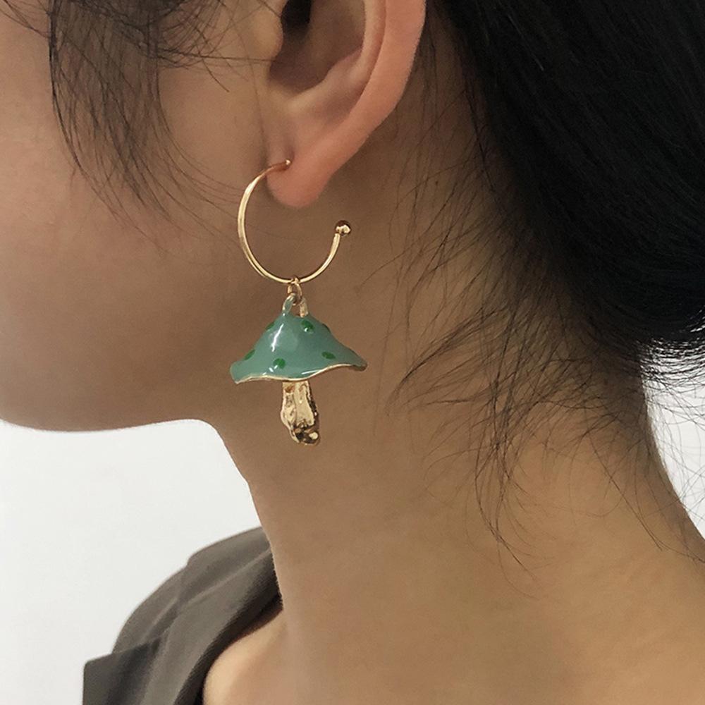 E8411 Creative, dreamy, cute, forest-style small mushroom dripping oil earrings colorful oil dripping mushroom earrings