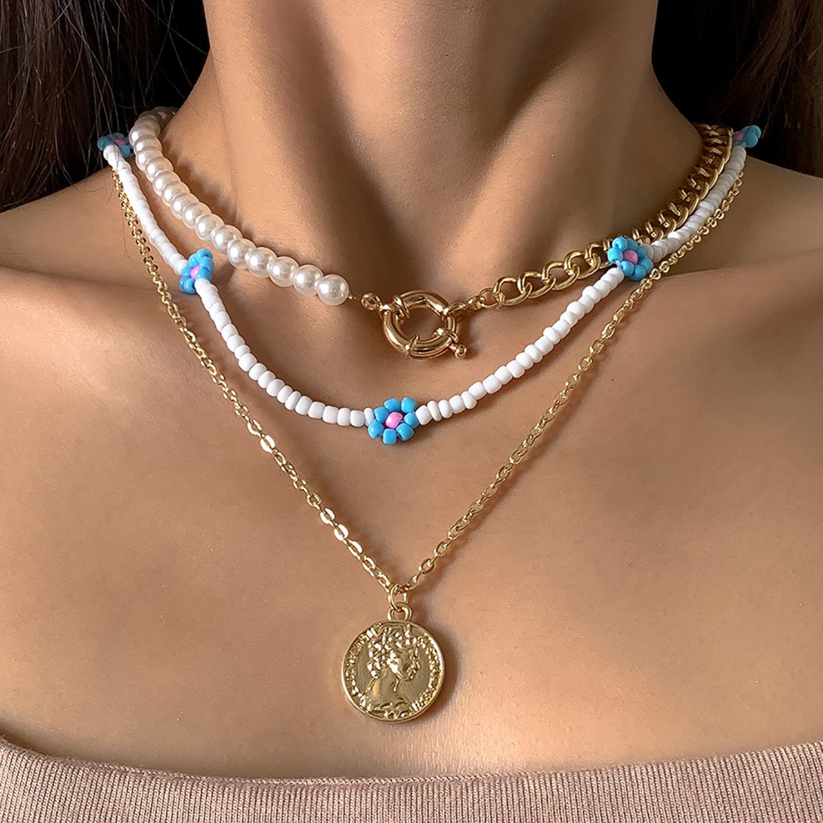 Bohemian Daisy Flower Rice Bead Necklace Retro Simple Metal Figure Imitation Pearl Necklace