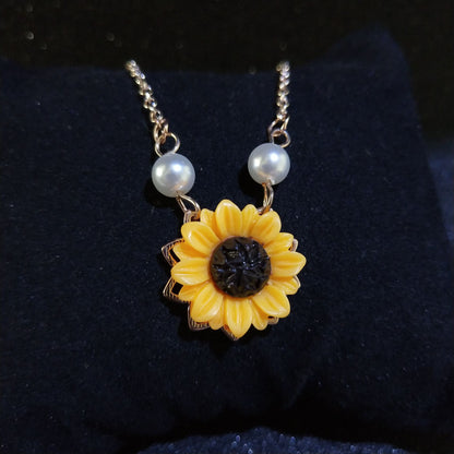 Jewelry Fashion Simple Sunflower Necklace Leaves Pearl Pendant Sweet Sunflower Clavicle Chain