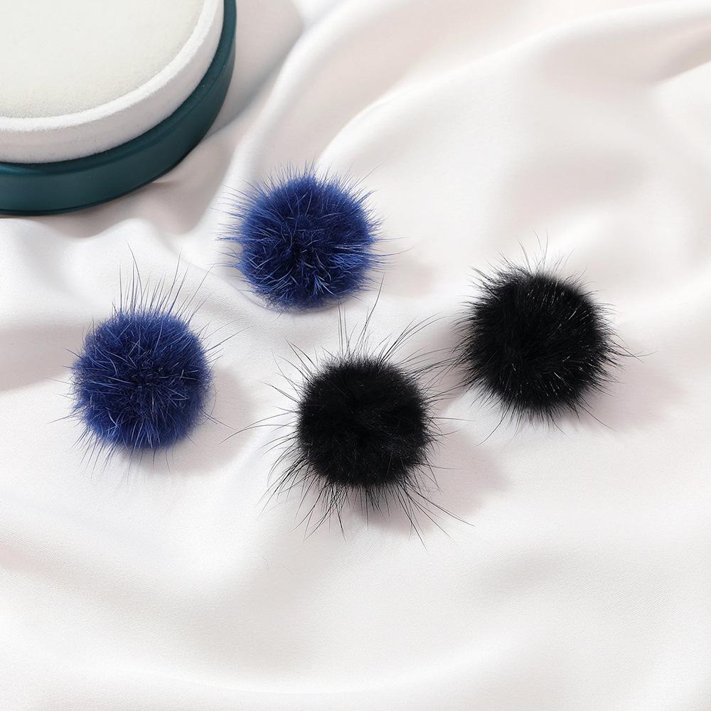 Fashion color fur ball earrings female autumn and winter personality mink plush ball earrings fresh and sweet earrings