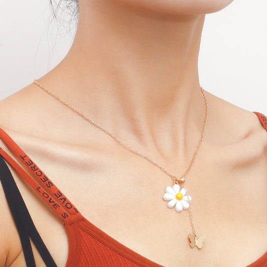 Jewelry Versatile Daisy Petal Butterfly Pendant Necklace Female Creative Design Tassel Necklace
