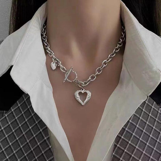 Whole body titanium steel clavicle chain OT buckle heart hip-hop dance necklace ins fashion street photography street accessories