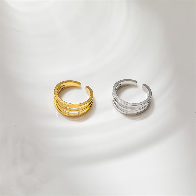Minimalist temperament three-ring circle ear bone clip multi-layer metal non-ear pierced ear clip earrings high-end ins