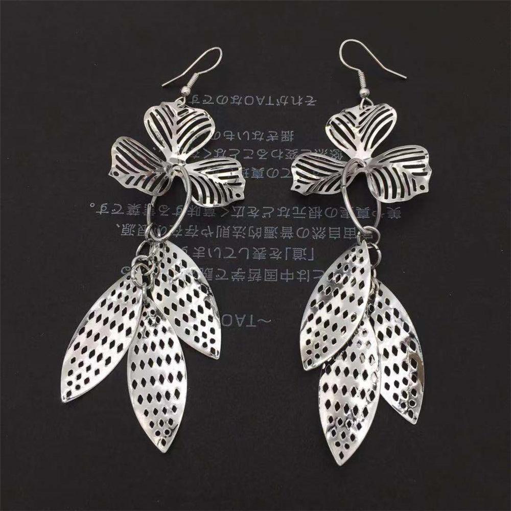 Earrings Hollow Flower Earrings Ladies Tassel Earrings Night Party Dress Accessories