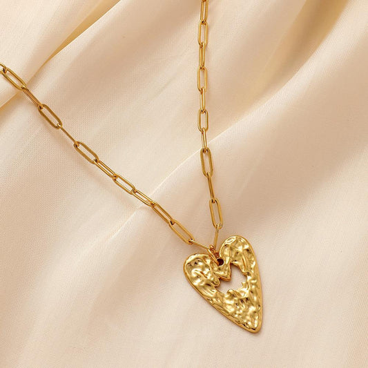 Fashion Simple Texture Stainless Steel Gold Hollow Love Hammer Pattern Necklace Versatile Personality Necklace