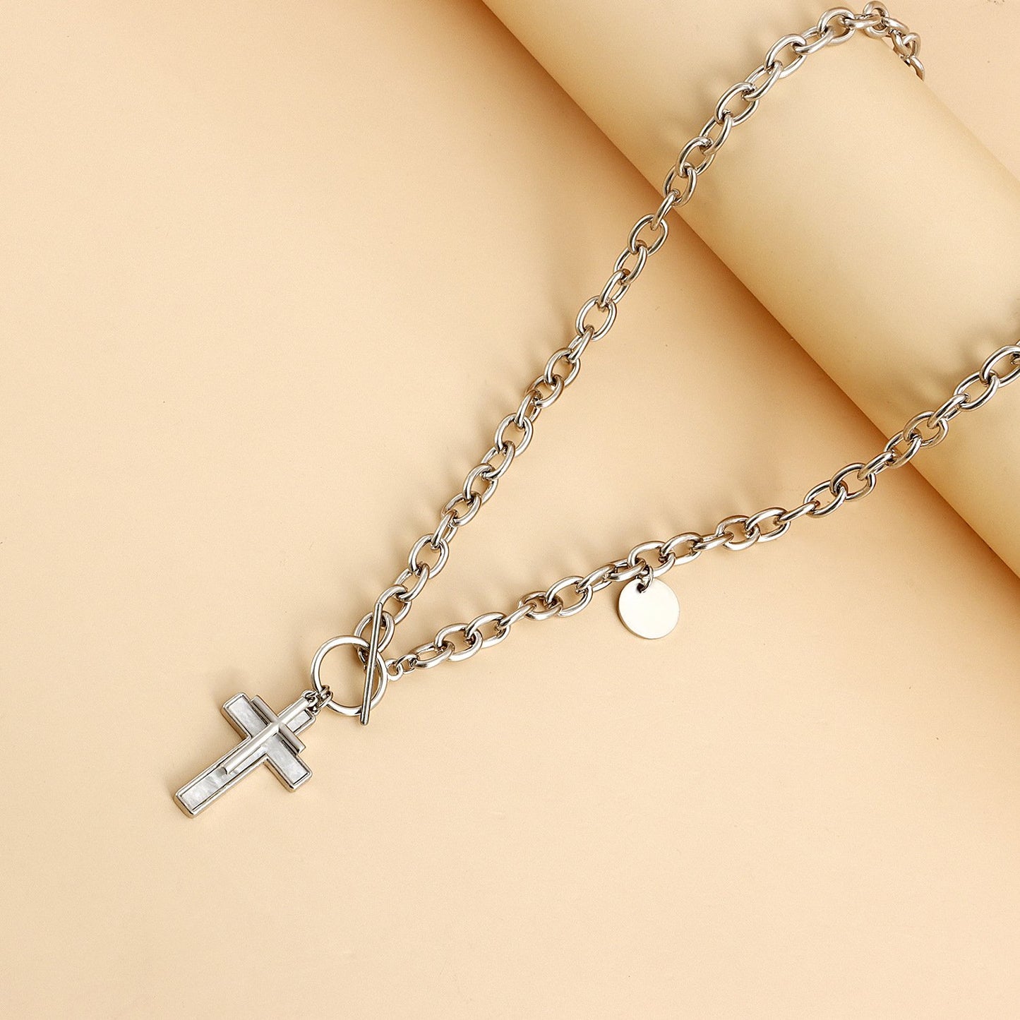 Explosive punk double cross white mother-of-pearl pendant necklace hot girl clavicle chain high-end sense light luxury