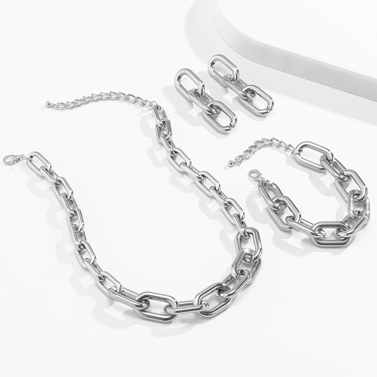 Jewelry Personality Hollow Geometric Single Layer Clavicle Necklace Female Hip Hop Cross Chain Necklace Set