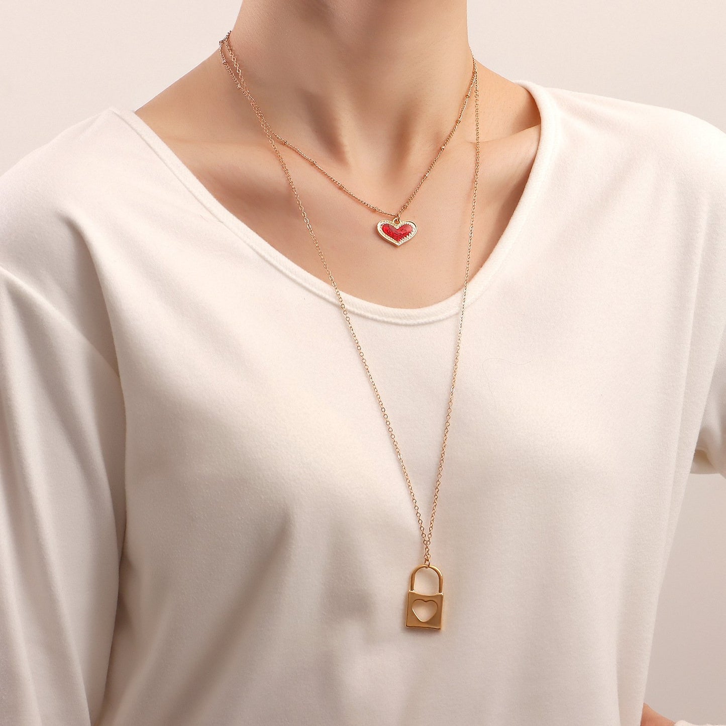 Jewelry niche double-layer long tassel red love lock necklace female ins high-end explosive product