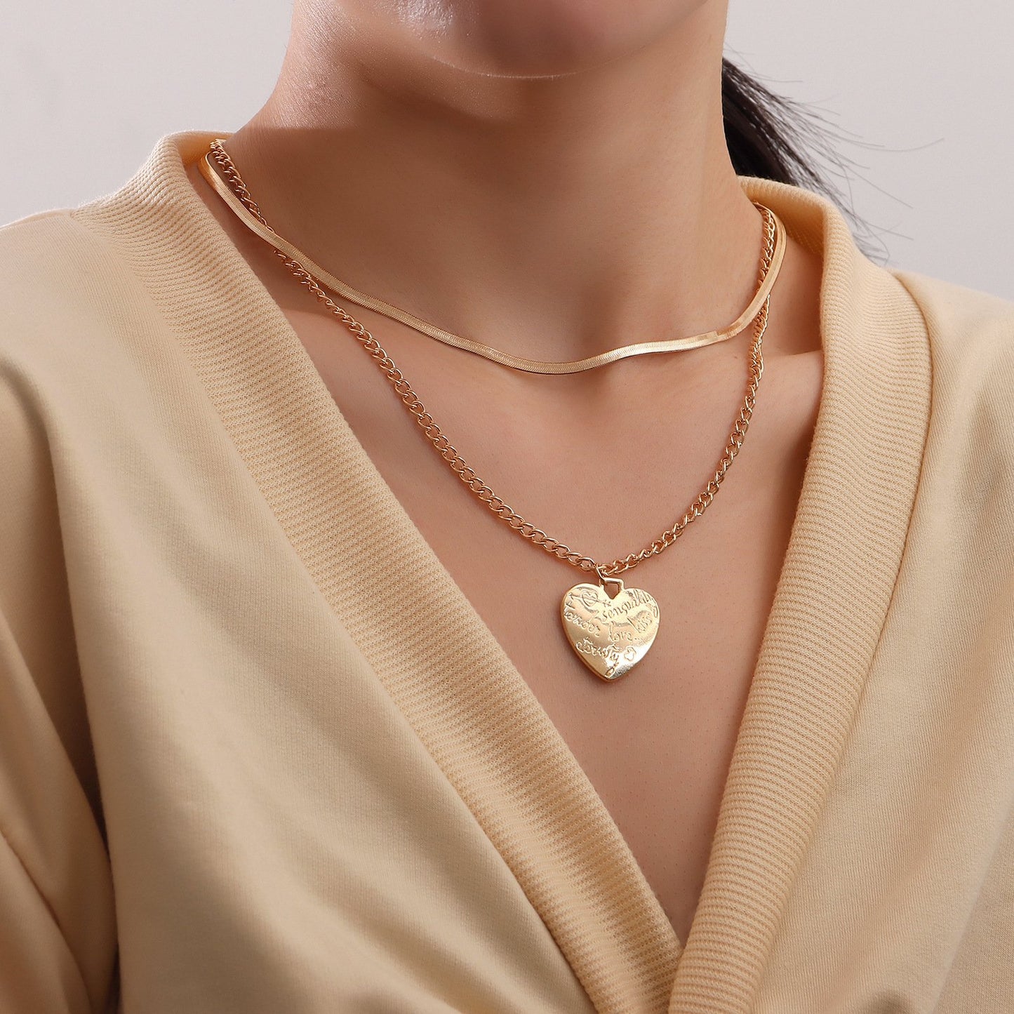 Custom Jewelry Fashion Double Flat Snake Chain LOVE Heart Pendant Necklace Female Niche Design Sense Necklace