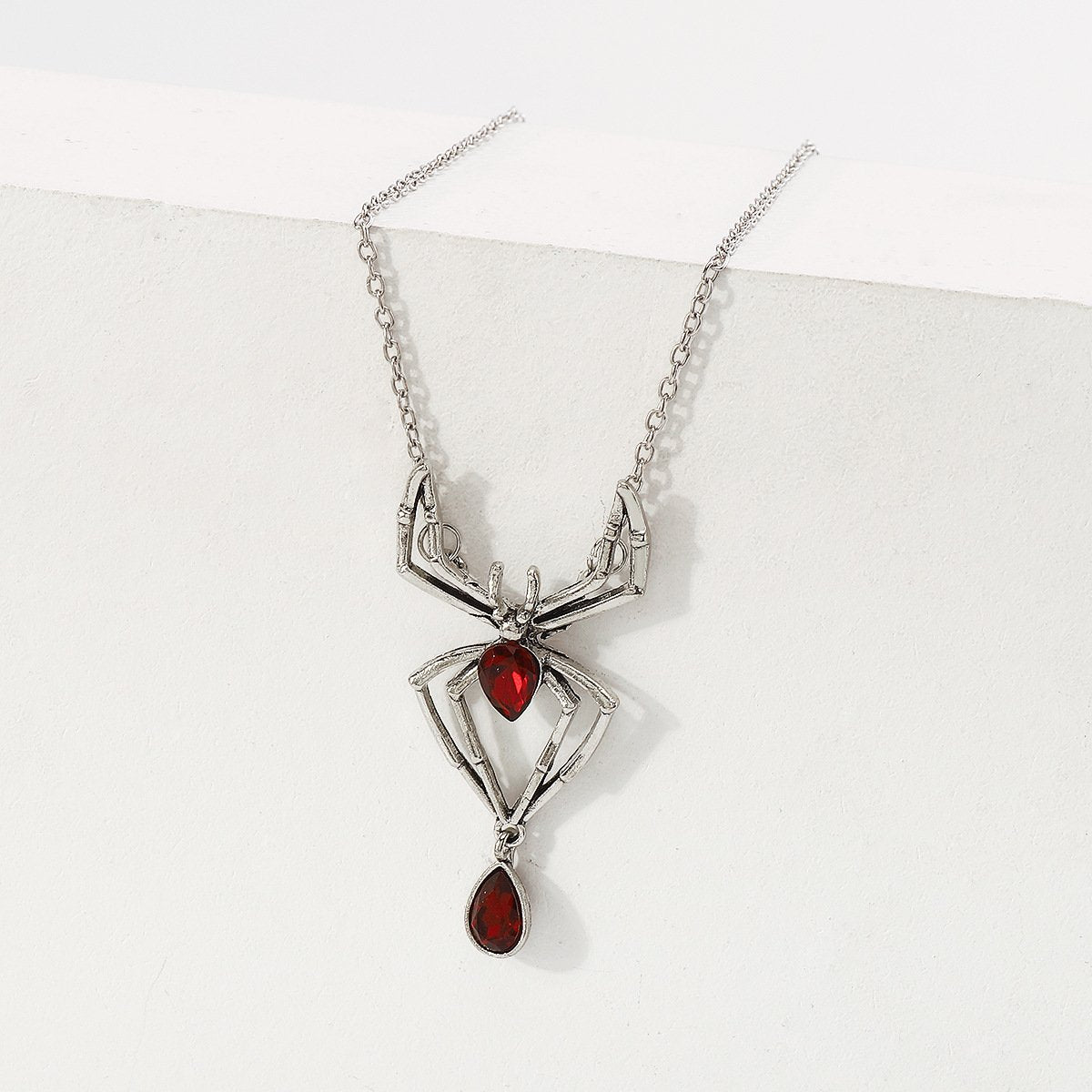 N7763 creative personality necklace ruby spider pendant glass diamond necklace halloween party necklace