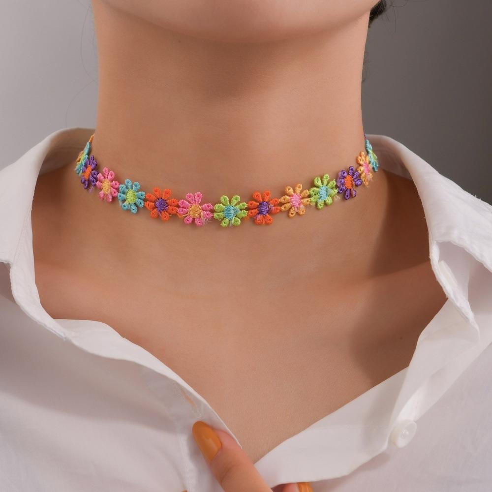 Fashion Small Fresh Sunflower Braided Necklace Colorful Floral Clavicle Chain Ladies Accessories