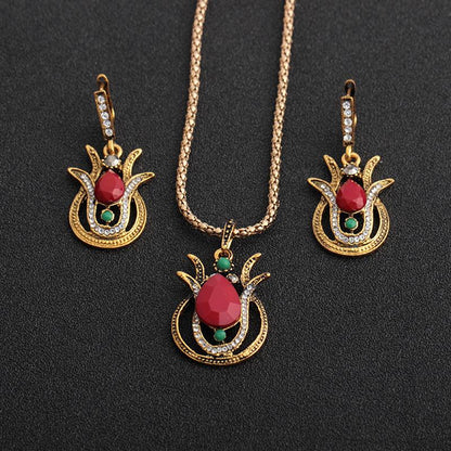 Fashion Vintage Alloy Diamond Necklace Drop Shaped Gemstone Earrings Three-Piece Set Jewelry