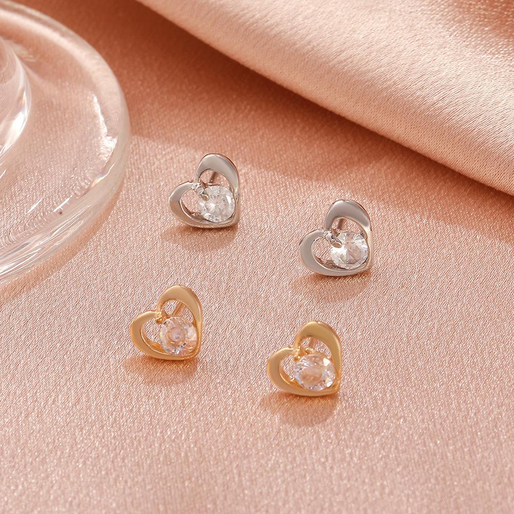 Simple love earrings fashion metal zircon peach heart earrings Dongdaemun earrings for women