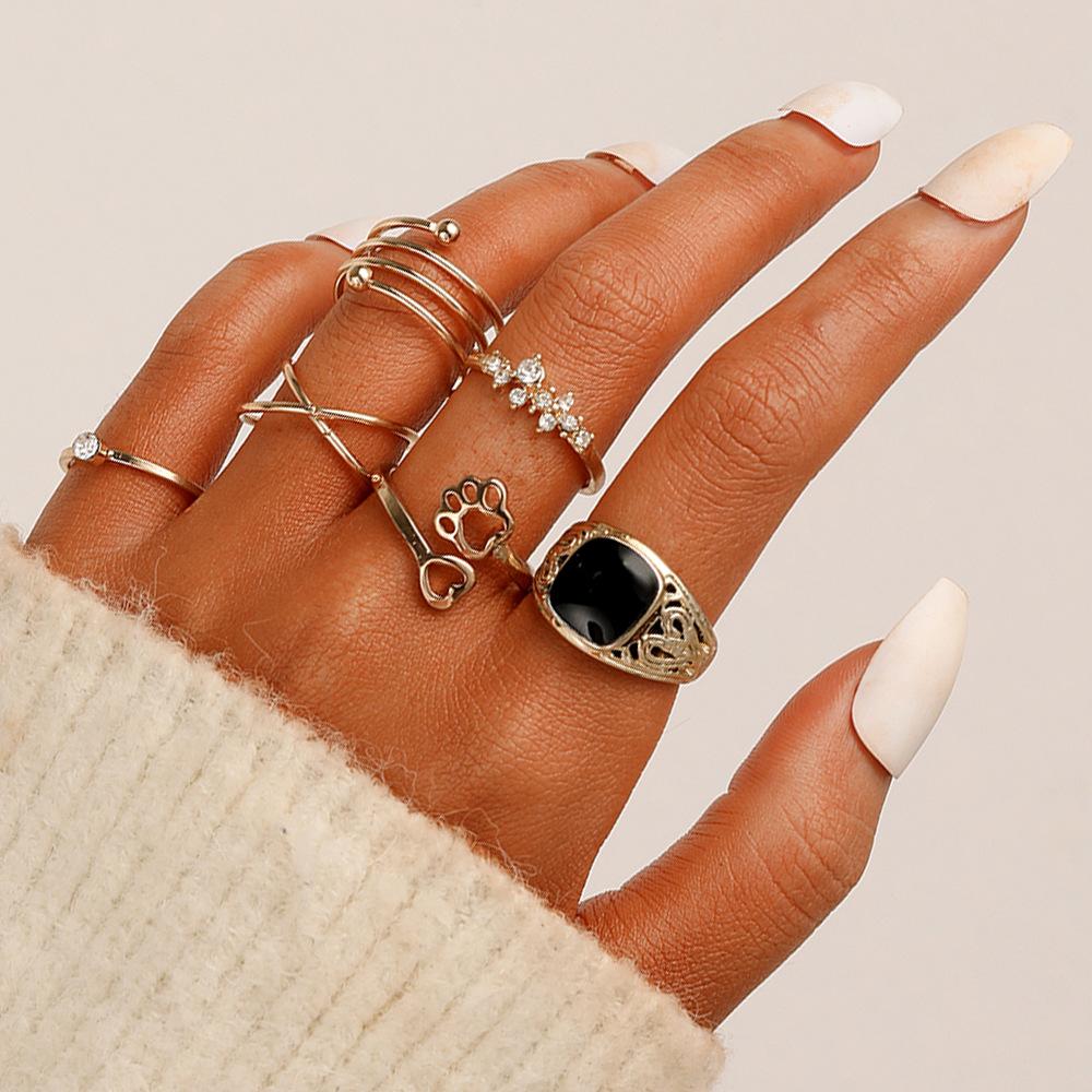 Simple Ins metal black dripping oil dog paw spring multi-piece suit ring light luxury niche design ladies fashion