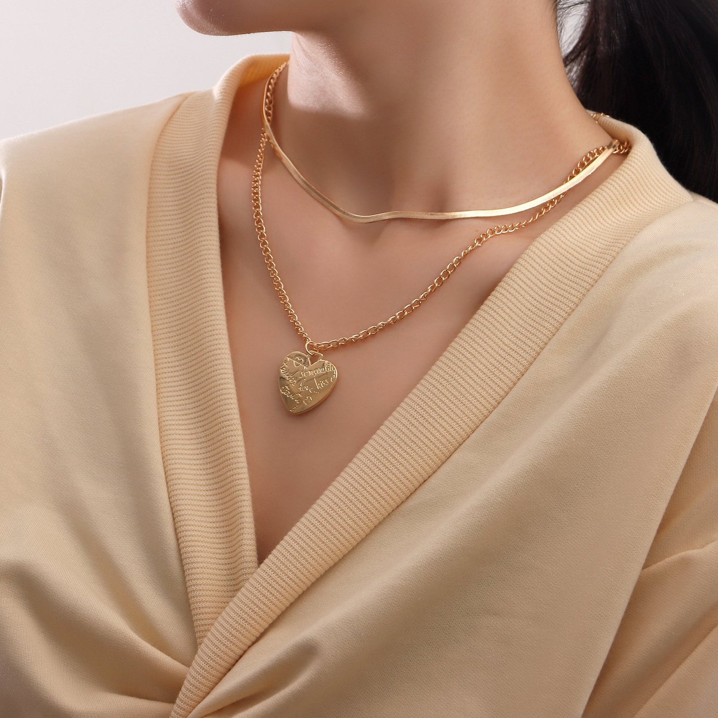 Custom Jewelry Fashion Double Flat Snake Chain LOVE Heart Pendant Necklace Female Niche Design Sense Necklace