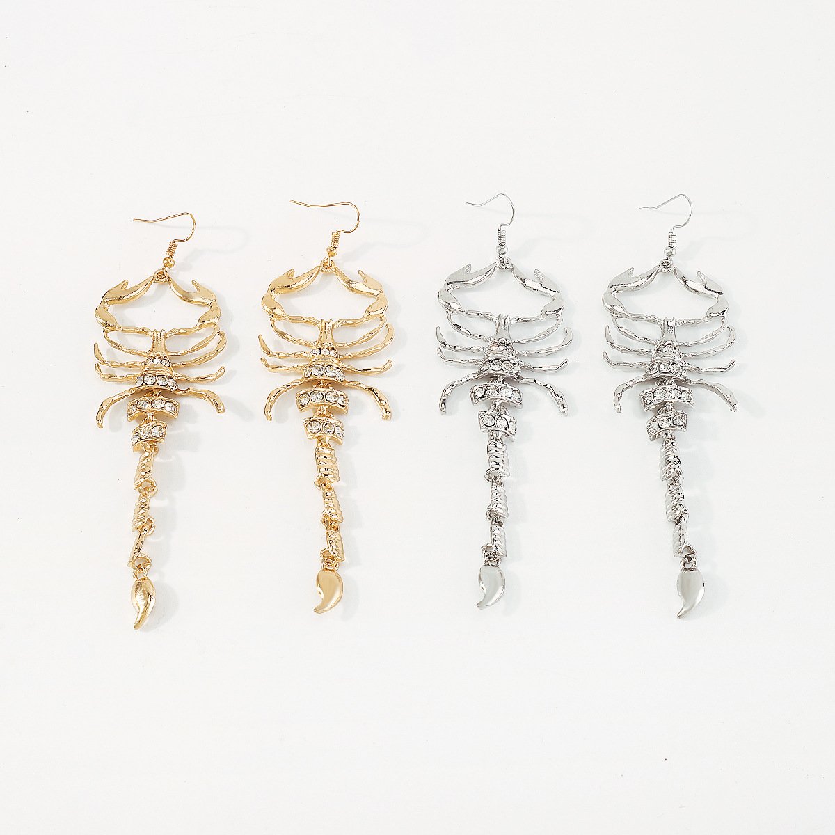 E1827 Niche personality exaggerated geometric fashion earrings micro-inlaid scorpion retro punk earrings for women