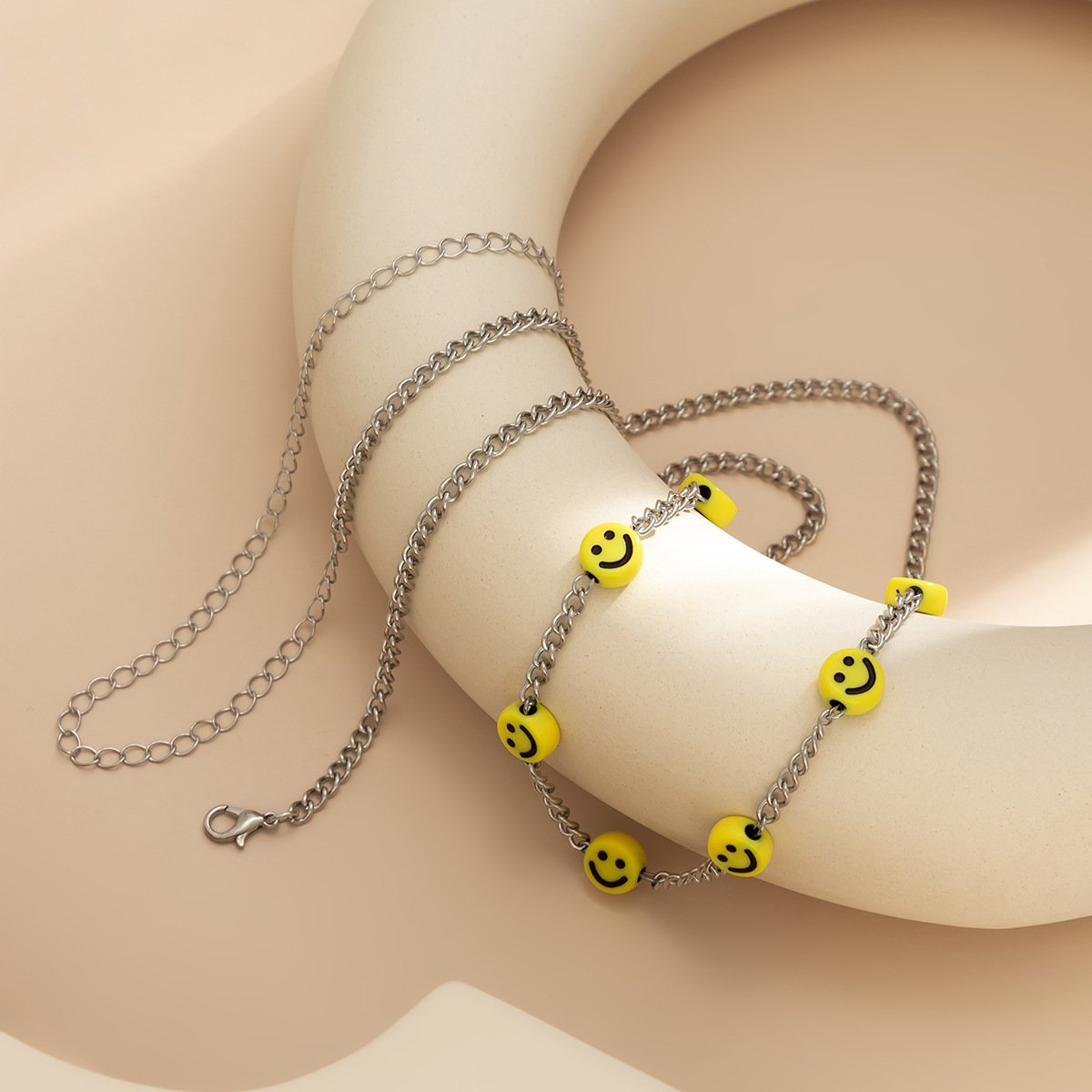 Jewelry niche metal chain body chain punk street shot smiling face single layer sweet cool waist chain female