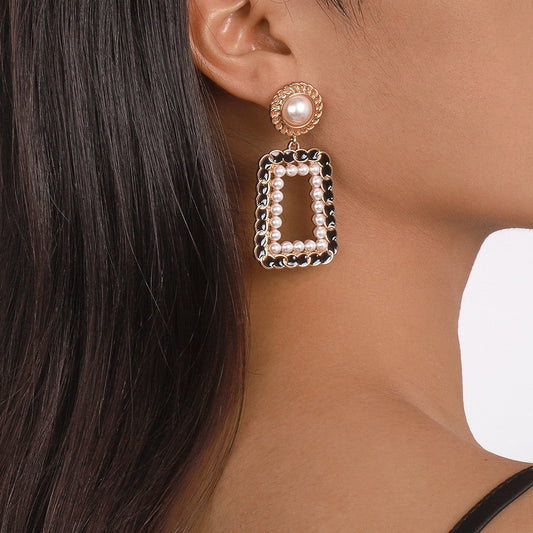 E188 Personality Niche Oil Drop Pearl Earrings French Romantic Retro Elegant Square Fashion Earrings