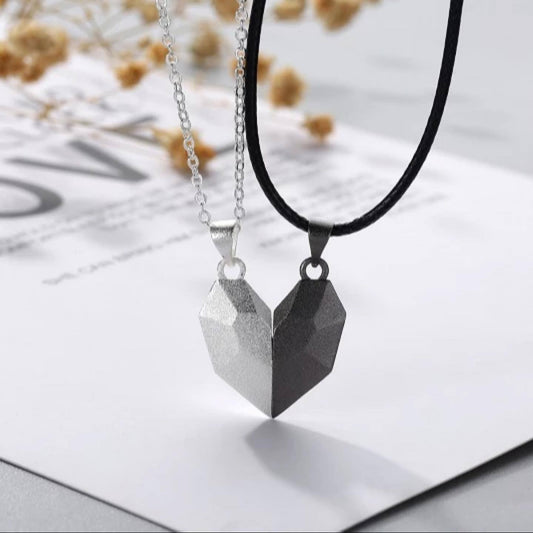 Couple Necklaces A Pair of Magnetic Heart Stitching Clavicle Chains Ins Wishing Stone Couple Necklaces