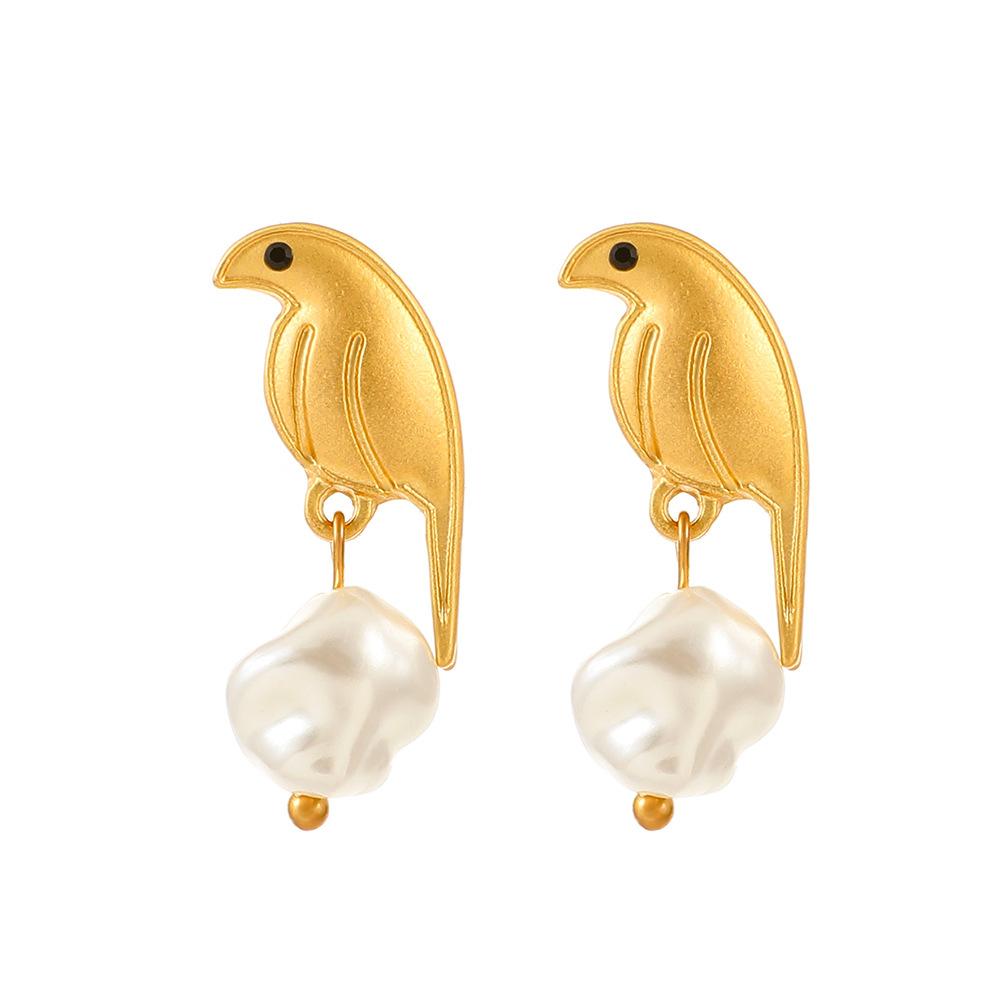 Ins bird earrings female fashion temperament niche design special-shaped pearl earrings creative animal earrings