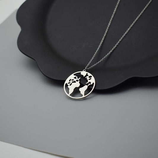 Simple Geometric Pendant Women's World Map Necklace Map Pendant