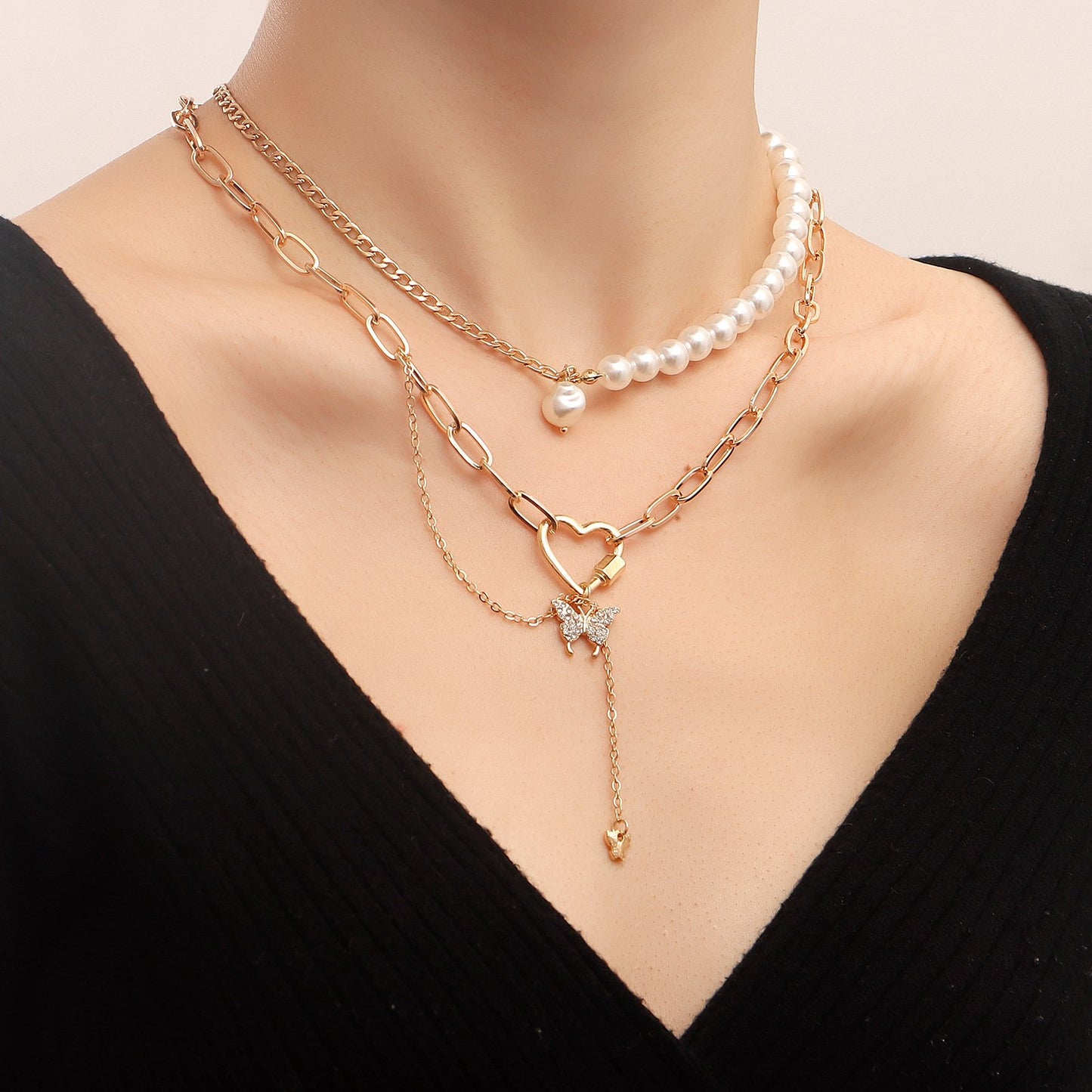 Pastoral Retro Geometric Love Butterfly Combination Necklace French Elegant Imitation Pearl Beaded Chain Necklace